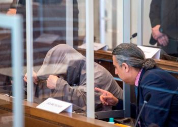 المركز السوري للعدالة والمساءلة يتقدم بطلب للمحكمة الدستورية الألمانية           لإتاحة الترجمة إلى اللغة العربية للضحايا السوريين