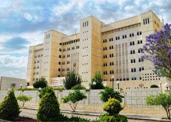 النظام السوري يعلق على اتفاقية وقعتها “قسد” مع شركة نفط أميركية