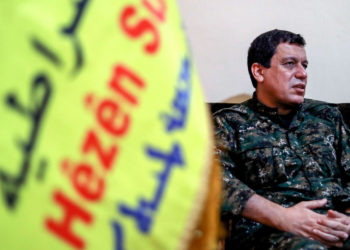 زعماء عشائر يرفعون سقف مطالبهم من «قوات سوريا الديمقراطية»     موسكو تتهم واشنطن بتأجيج الوضع في منطقة شرق الفرات