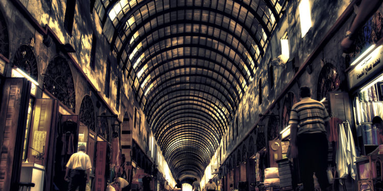 الأضحى لم يحرك الأسواق..اقتصاد النظام يغرق أكثر