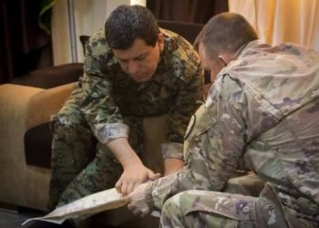 مظلوم عبدي في دير الزور لاحتواء الأزمة المتصاعدة مع السكان العرب