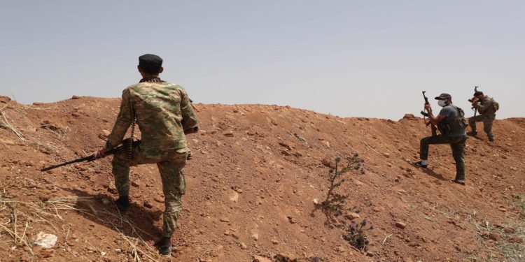 قتلى من قوات النظام السوري في إدلب… وتجدّد القصف جنوبي المحافظة