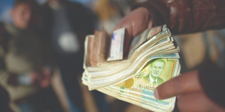 موازنة النظام تتضخم..وتعتمد على طباعة الأوراق النقدية