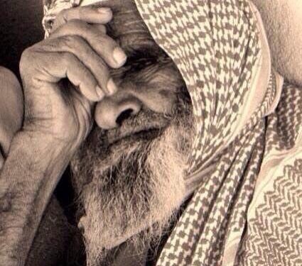 ابتسامة.. ودمعة