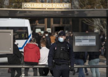 (إنا كفيناك المستهزئين)