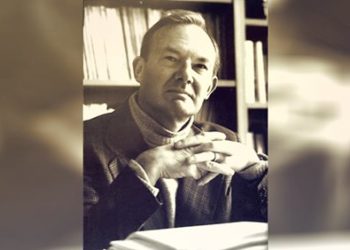 لا، ليس بحضور الخادمة!