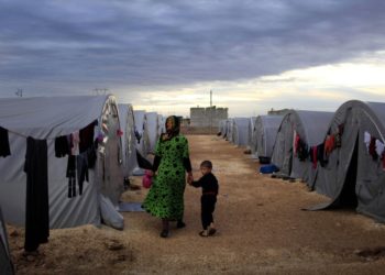 هل تعرقل العقوبات الغربية عودة السوريين إلى ديارهم؟