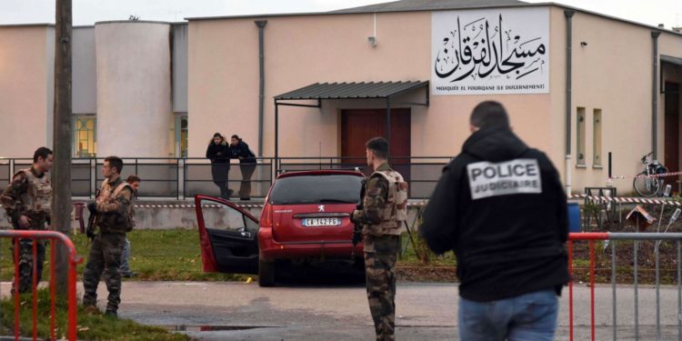 الاسلام وفرنسا والتطرف