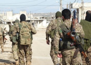 النظام السوري يواصل خرق الهدنة في إدلب وقواته تتعرض لهجوم في دير الزور