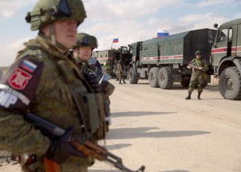 تعزيزات روسية إلى الشرق السوري: مواجهة “داعش” أم الإيرانيين؟