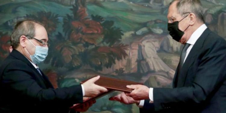 لافروف والمقداد يتفقان على تحرك في الأمم المتحدة و«حظر الكيماوي»