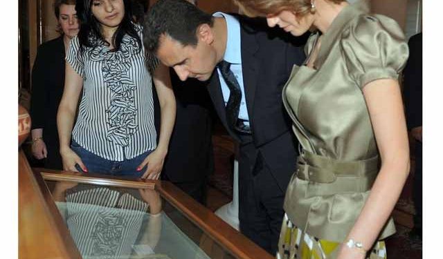 أسماءُ الليلةَ في شغلٍ شاغلْ