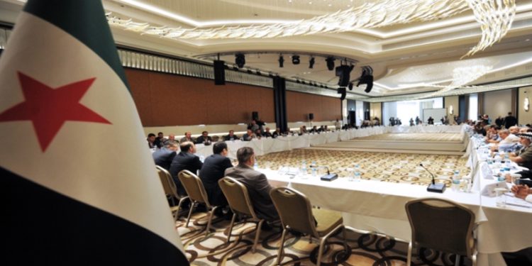 الرياض تدخل على خطّ خلافات المعارضة السورية