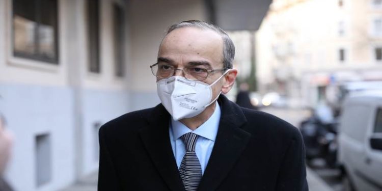 اللجنة الدستورية: استبدال وفد المعارضة أم الانسحاب؟