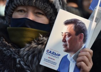 عودة نافالني إلى موسكو غداً تضع الكرملين أمام معضلة