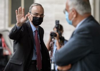 لجنة دستورية فارغة.. نظام يشتري الوقت ومعارضة ترمي بسهام خارجية