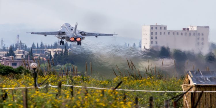 سورية: روسيا تجري مناورات جوية وبحرية مشتركة في قاعدة حميميم