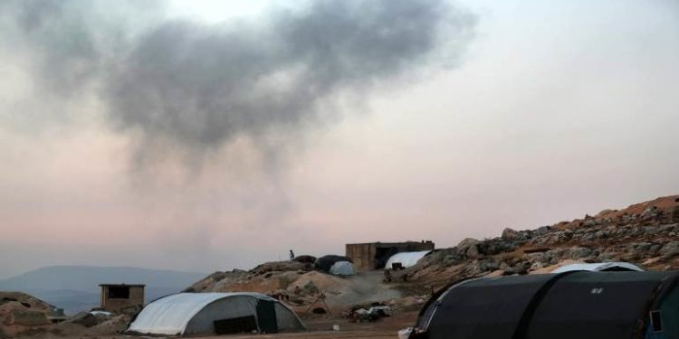 قصف عنيف على إدلب. محاولة لتهجير السكان