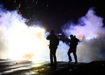 الثلاثي الأوروبي يصف التخصيب الإيراني بـ”التطور الخطير”           روحاني يقول إن الخطوة جاءت رداً على “إرهاب إسرائيل النووي”