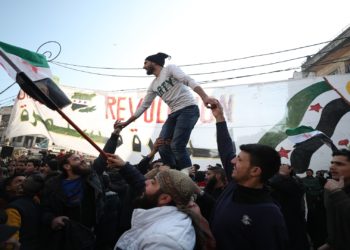 في ذكرى عيد الجلاء.. يتطلع السوريون إلى حريتهم