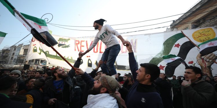 في ذكرى عيد الجلاء.. يتطلع السوريون إلى حريتهم