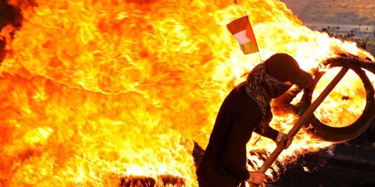 أوساط المعارضة السورية تتفق على دعم الفلسطينيين…                      رغم انتقاد علاقة المقاومة بإيران