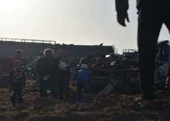 سورية:  إصابات داخل مخيم شمال حلب وعصيان جديد لسجناء من “داعش” في الحسكة