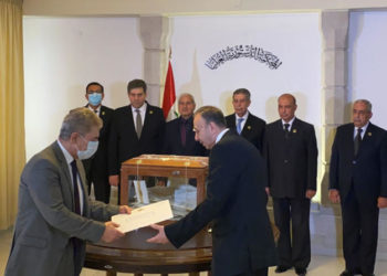 موسكو تدافع عن الانتخابات السورية… ودمشق «تفحص أهلية» المرشحين