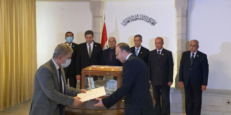 موسكو تدافع عن الانتخابات السورية… ودمشق «تفحص أهلية» المرشحين