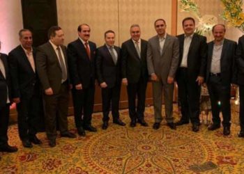 النظام يمهد لطبقة رجال أعمال جديدة عبر دمج أموال “أمراء الحرب”