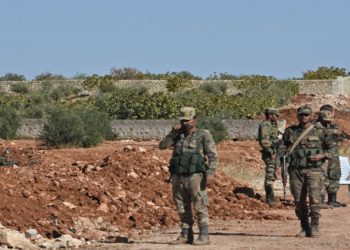 النظام السوري يستهدف محيط القواعد التركية في إدلب                  وضربات لـ”داعش” في البادية