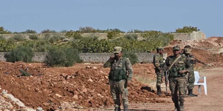 النظام السوري يستهدف محيط القواعد التركية في إدلب                  وضربات لـ”داعش” في البادية