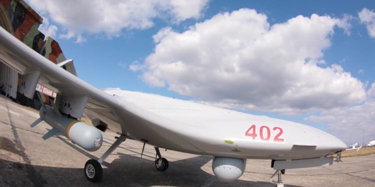 قائد سابق في الجيش الأميركي: شراء بولندا بيرقدار تركية قرار جيد للغاية