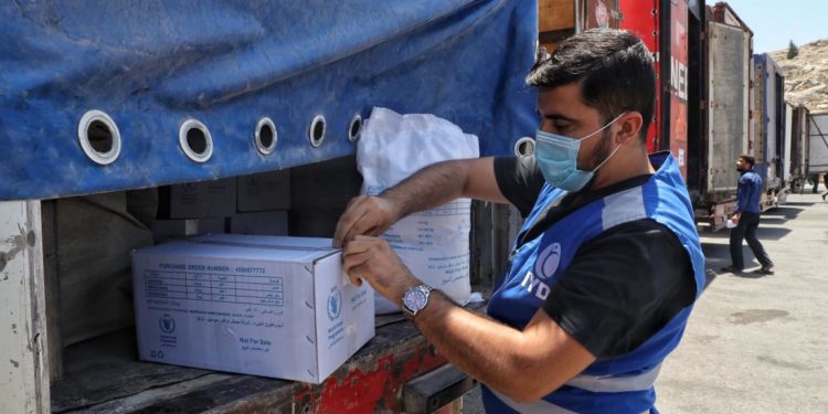 مطالبات أممية وسورية بإبقاء معبر “باب الهوى” مفتوحاً لإيصال المساعدات