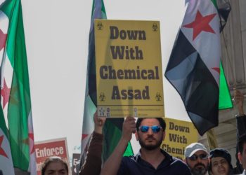 نظام الأسد يزعم فبركة المعارضة و”الخوذ البيضاء” لهجوم كيميائي في إدلب:                         تمهيد لعمل عسكري؟