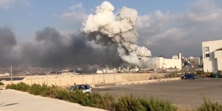 الطيران الروسي يجدد خرق الهدنة وضحايا بانفجار قنبلة في مناطق النظام السوري