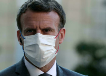 ماكرون يستقبل ممثلين عن الإدارة الذاتية في شمال شرق سورية الرئيس الفرنسي أكد أن بلاده “ستستمرّ في محاربة الإرهاب إلى جانب قوات سورية الديمقراطية”