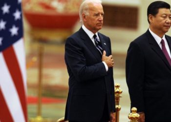 هل يعجل سلاح العقوبات المتبادلة بين واشنطن وبكين احتمالات الصدام المفتوح؟