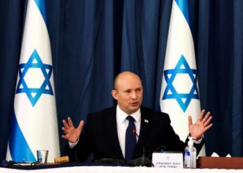 صحيفة عبرية: هل يذعن بينيت للعم سام؟