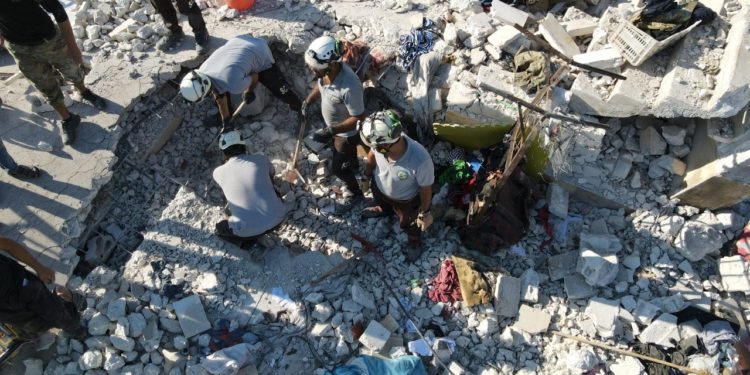 مقتل 4 أطفال وامرأة في (بلشون / جبل الزاوية) جراء القصف الأسدي