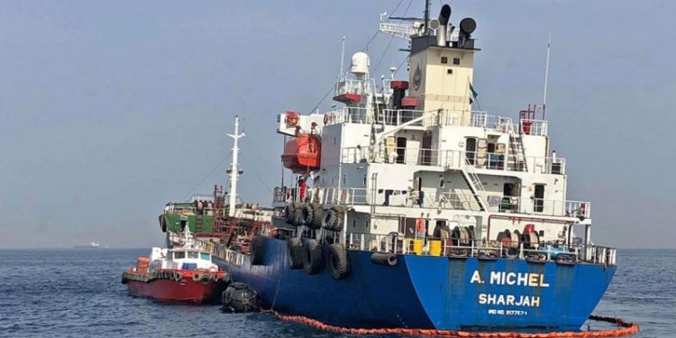 هل يستعد العالم لتوجيه ضربة لإيران؟