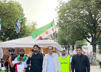وقف العدوان وحصار درعا وإطلاق سراح المعتقلين أبرز مطالب اعتصام برلين امام سفارة بوتين
