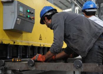 إيران تسعى للسيطرة على أكبر شركة للصناعات الهندسية في سورية