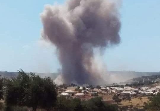 قصف روسي على محيط مخيم للنازحين شمال غربي سورية