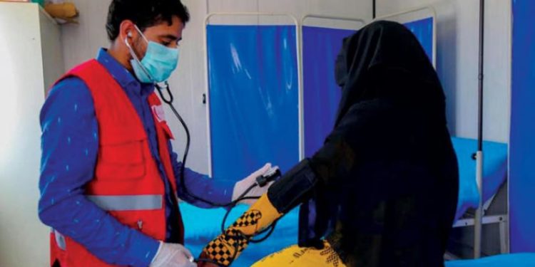 «كورونا» يعزل منطقة شرق سوريا… ودمشق تعلن إشغال أسرّة «العناية المركزة»