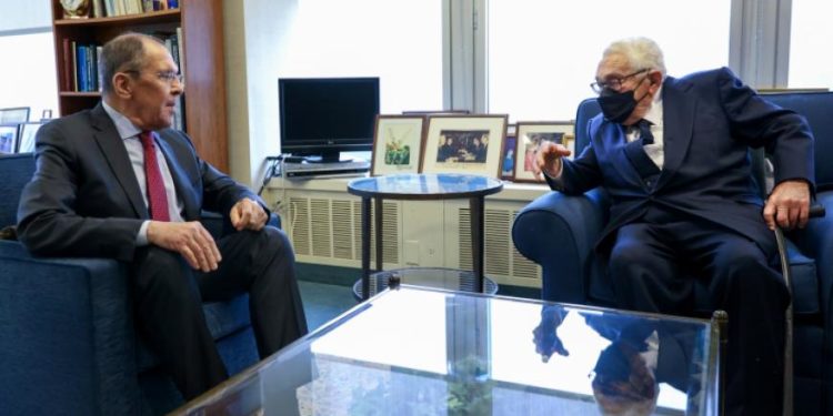 ماذا في جعبة ثعلبي السياسة الروسية والأميركية؟