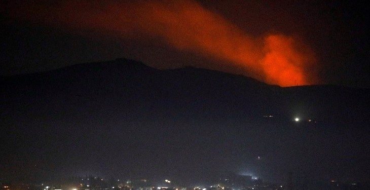 جرحى من قوات النظام السوري بقصف إسرائيلي شرقي حمص