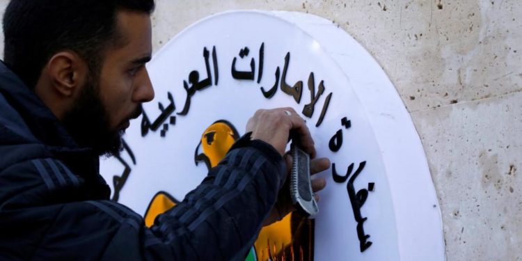 من إسقاطه إلى إنقاذه.. هكذا تحاول الإمارات إنعاش نظام الأسد