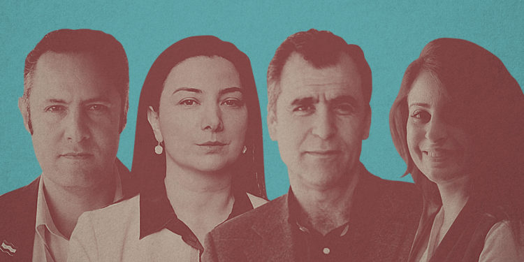 ديمقراطيون في المنفى