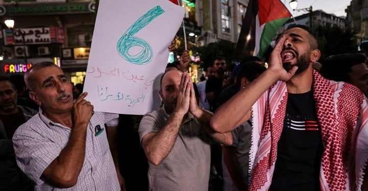 فعاليات بالضفة للتضامن مع “الأسرى المضربين”